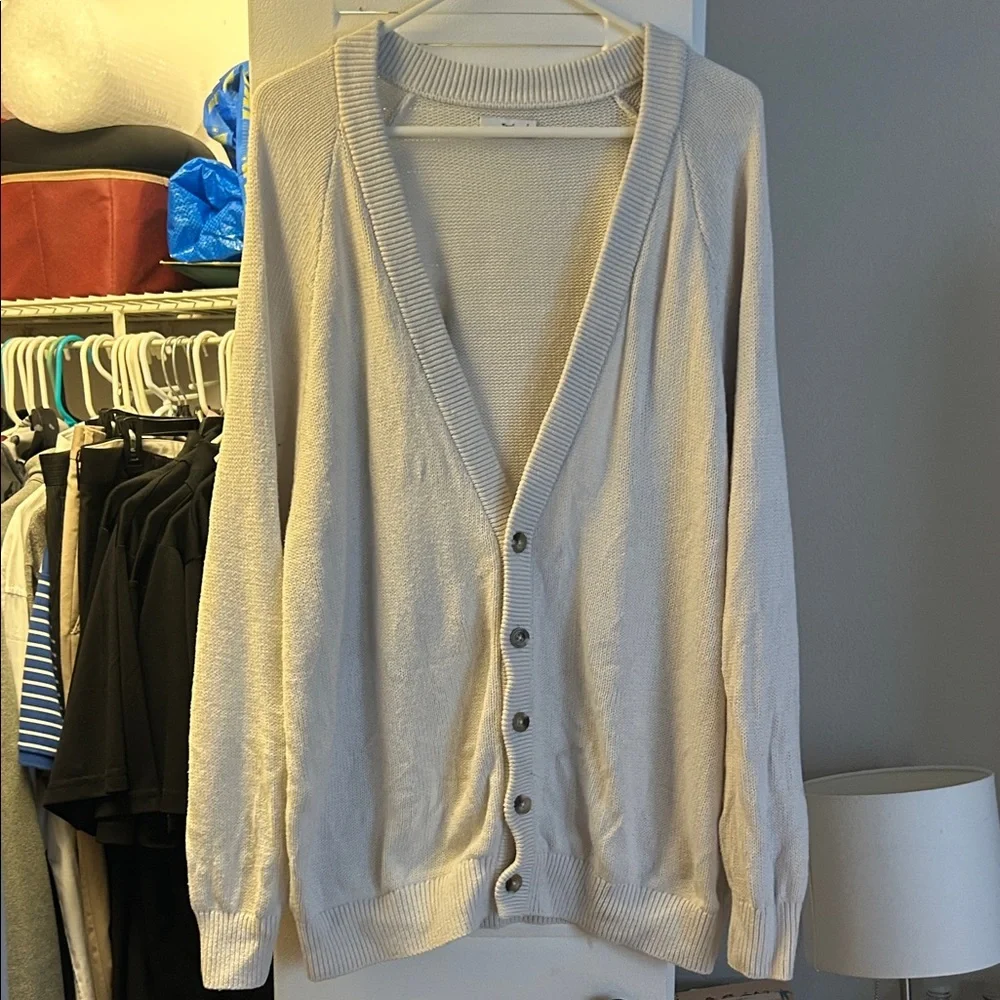 Cardigan - Picture 2 of 7